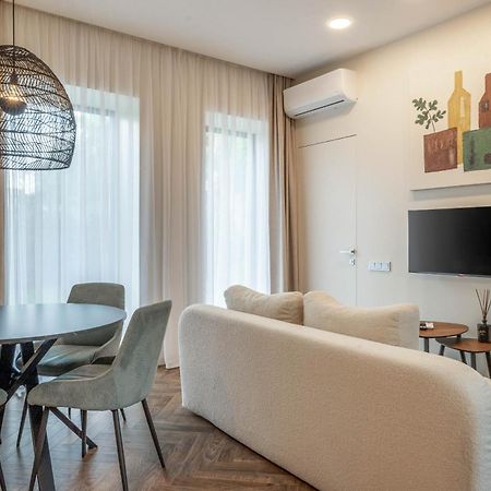 Green House Downtown Apartments With Private Free Parking And Bike Storage Klaipeda Exterior photo